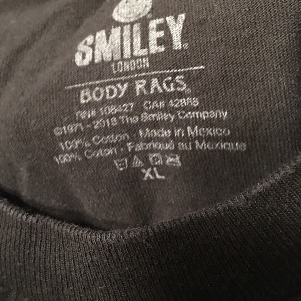 Smiley tee - Picture 2 of 2